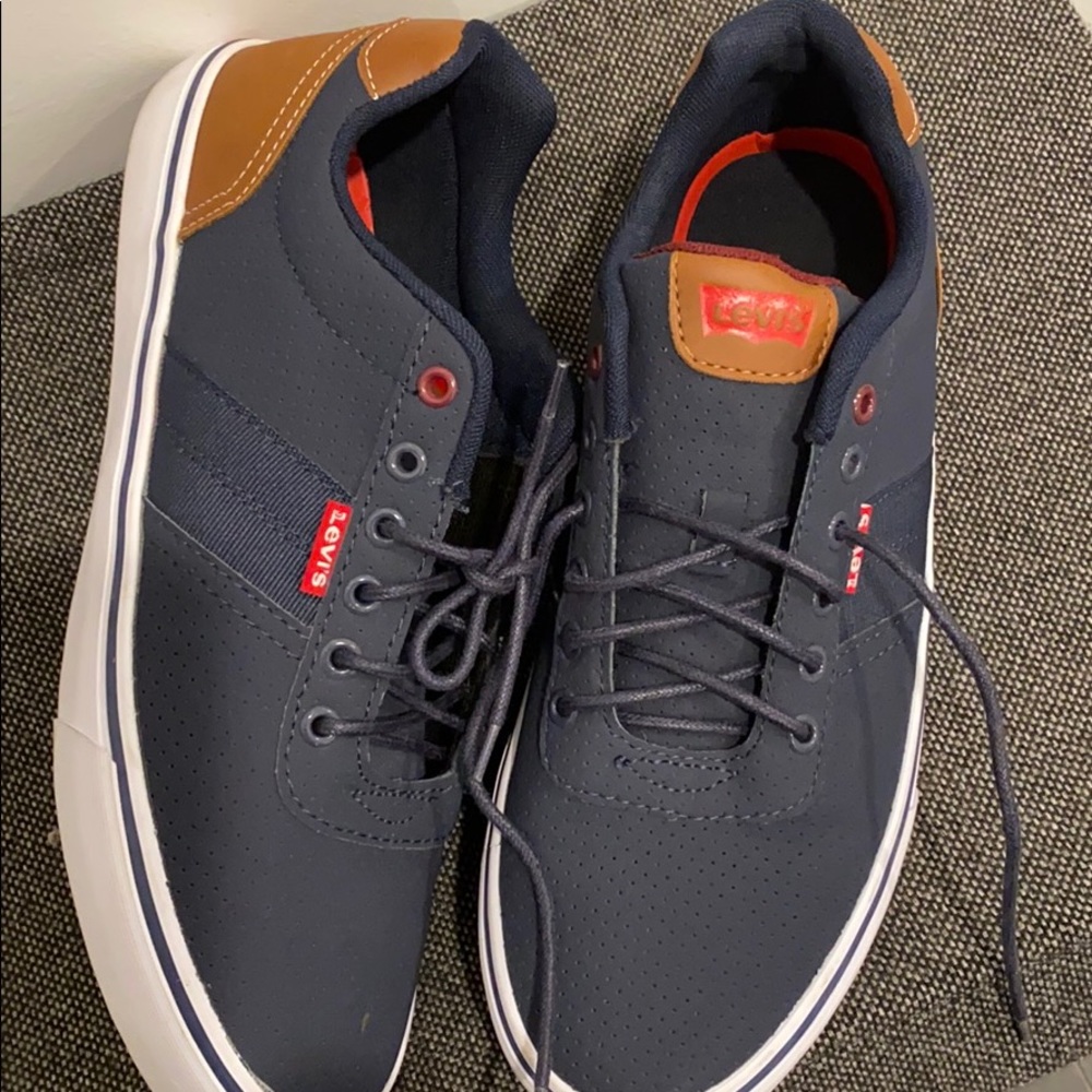 LEVI’S. COMFORT - Picture 2 of 8